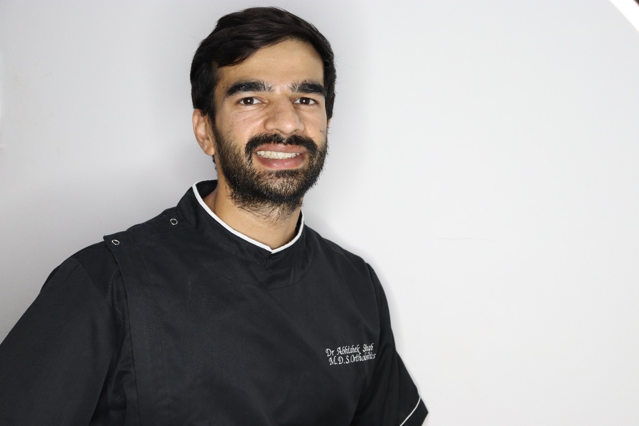 Dr. Abhishek Singh, the best dentist in Sikar, Rajasthan